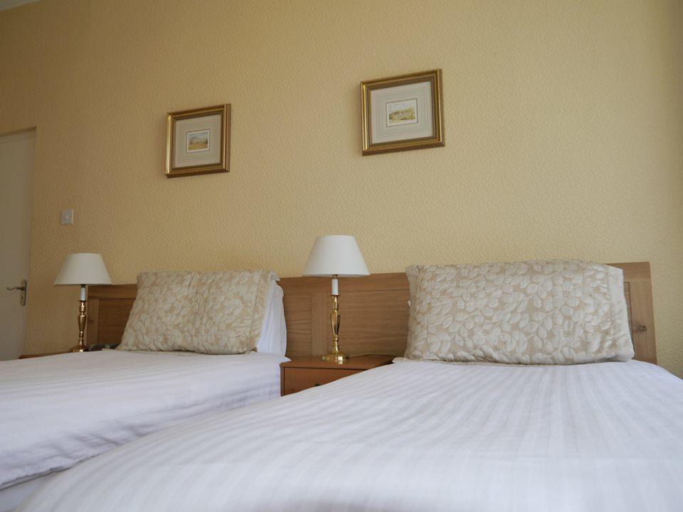 Conference View Guest House Harrogate Kültér fotó